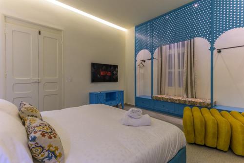 SÀWĀ Noor 1BR Golden Dome Apt in Mar Mikhael - image 8