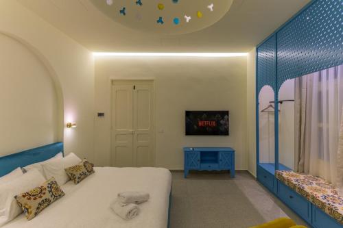 SÀWĀ Noor 1BR Golden Dome Apt in Mar Mikhael - image 12