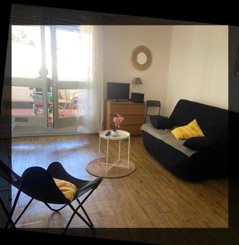 location studio lit King size in Sausset-Les-Pins