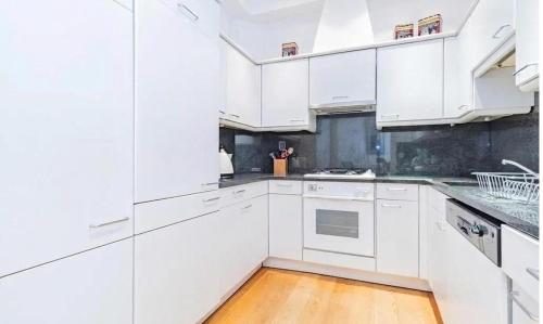 Premium Central London Stay Near Sloane Square - main image