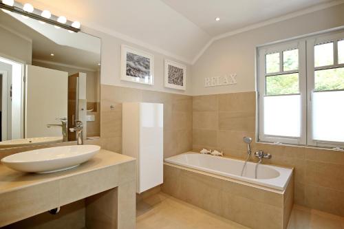 Bathroom, Haus am Wald Wohnung Strand in Wittenbeck