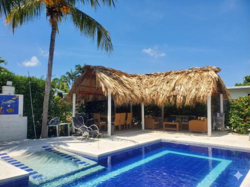 VILLA SANTORINI, Girardot
