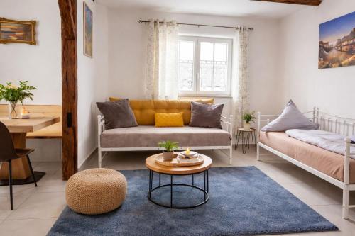 Haus Ornela Gruppenreise 6 Schlafzimmer 3x Bad 2X Kuche Garten Grill in Eggolsheim