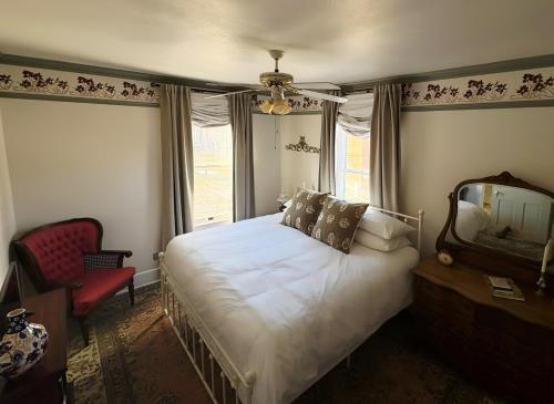 Avery House Bed & Breakfast - image 9