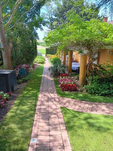 La Dolche Villa – khách sạn tại Balatonboglar