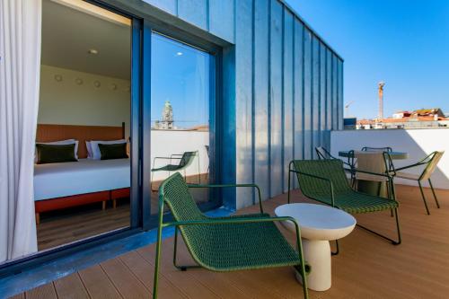 Casa Falcão Boutique Hotel by Aspasios Room Type - Quadruple Room with Terrace Casa Falcão Boutique Hotel by Aspasios Room Type - Quadruple Room with Terrace