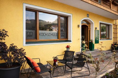 Aparthotel VIKTORIAS HOME - image 7