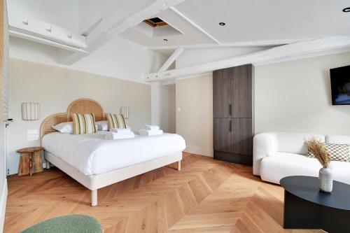 B48 Paris Haussmann - image 3