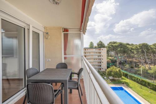 Apartamento con Piscina y Parking