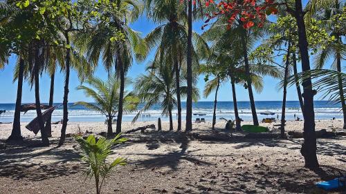 Exterior view, Playa Mantas - 7th Floor - Sea View - Beach Club Access - Balcony - Beach in Herradura
