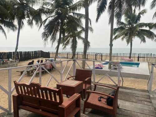 Highgarden Private Beach House in Epe