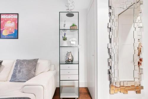 3 Bed Apartment- Mayfair - New Bond Street - image 2