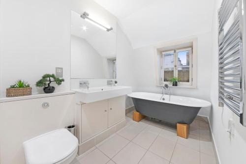 3 Bed Apartment- Mayfair - New Bond Street - image 7