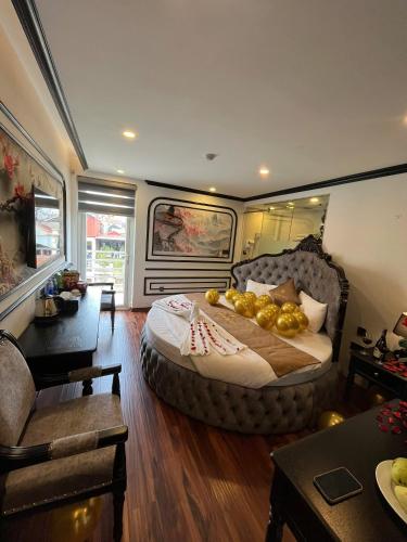 room detail thumbnail 0