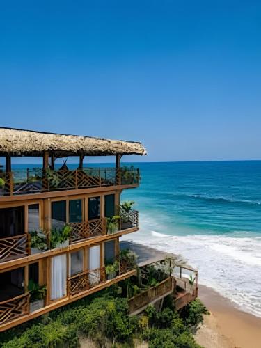 202 Beachfront Hotel Jaguar · Breakfast · Spa · AC