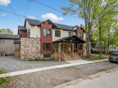 Massive Master BD 2 Kings Plus Ensuite in Port Colborne (ON)