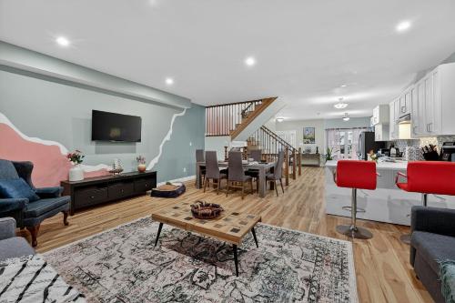 Massive Master BD 2 Kings Plus Ensuite in Port Colborne (ON)