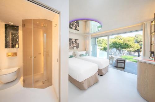 Destino Five Ibiza - 5-Star Grand Luxe Resort - Free Entrance to Pacha Club Hotel de charme Roca Llisa