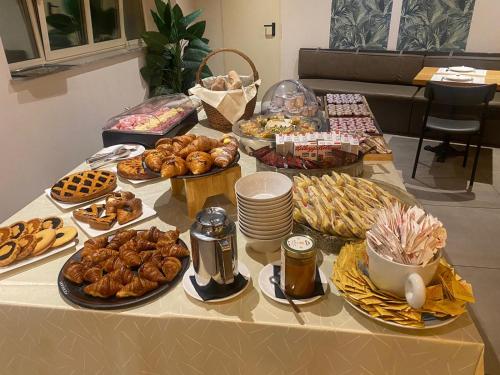 L'angolo — hotel in Via Torino 3, Carisio IT, 13040