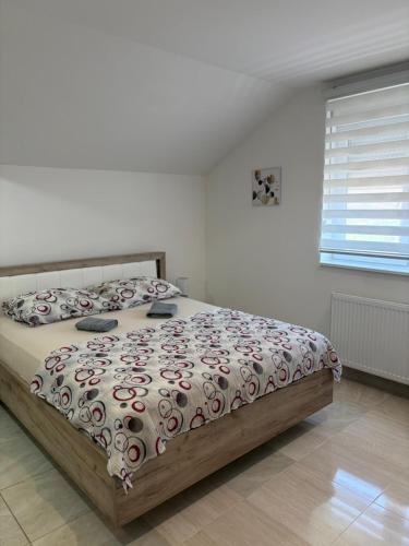 Apartman Diamond LUX – khách sạn tại Surčin
