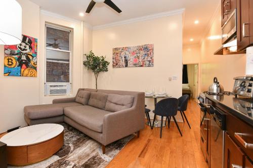 Stylish 2BR Retreat North of Central Park – khách sạn tại Harlem