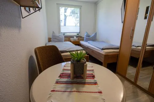 Zwei Bett Zimmer in Pruchten, Deutschland