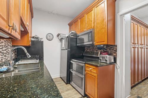 Southern Wind Inn - image 22