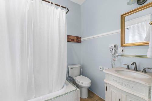 Southern Wind Inn - image 40