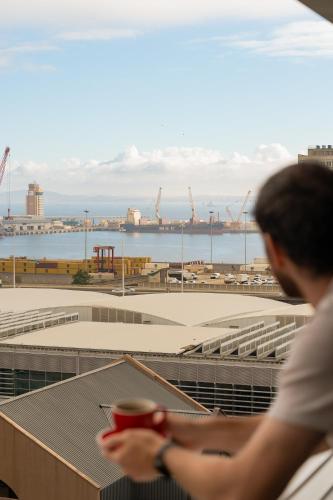 Crayfish Penthouse - The Onyx Cape Town - Tap to explore photos
