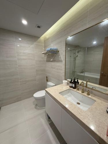 BRG Premium Apartments - image 4