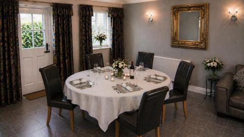 Hamlet Cottage sleeps 3-4 Stratford upon Avon - image 26