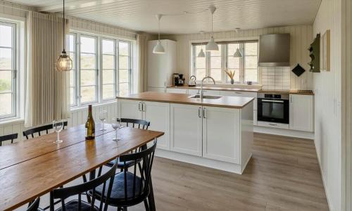 VE126-Vejers-Strand-Nordvej-126A in 維伊厄斯海灘