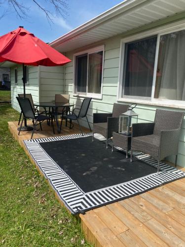Iekārtas, Relaxing 2-Bed Country Home Bruce Trail & Falls in Hogg (ON)