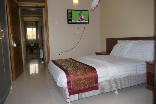 Rosaline Hotel