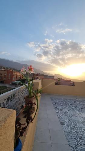 LH Appart 1 Vue montagne N8 Fès Marrakech Proche Bin El Widane Cascade d'Ouzoud 2h (LH Appart 1 Vue montagne N8 Fes Marrakech Proche Bin El Widane Cascade d'Ouzoud 2h) in 아포우레