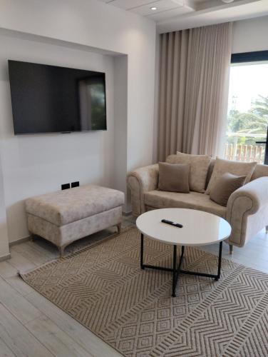 Un appartement pieds dans l'eau situé dans une résidence haut standing (Un appartement pieds dans l'eau situe dans une residence haut standing) in 查特馬里亞姆