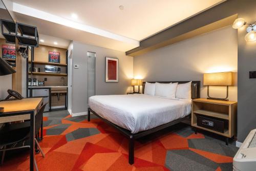 Infinity Hotel San Francisco, Tapestry Collection by Hilton Room Type - King Room