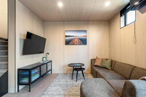 Stonepeak - Queenstown Holiday Home - image 4