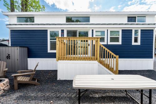 Near Beach • Pool + Amenities • Sleeps 8 in Cape May Court House (NJ)