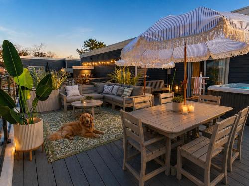 Private Hot Tub The Perch 14 Patio 2BR Downtown, Traverse City (photo 3)