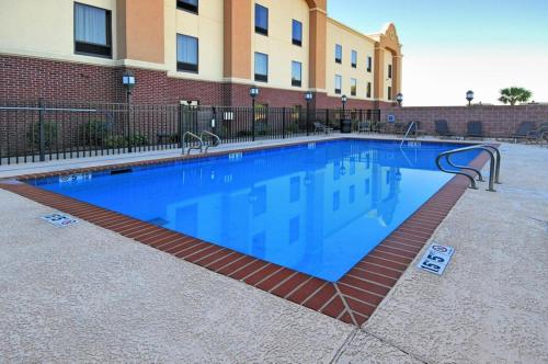 Hampton Inn and Suites New Iberia - image 19