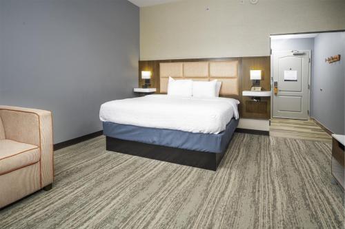 Hampton Inn and Suites New Iberia - image 35