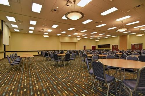 Hampton Inn and Suites New Iberia - image 37