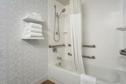 Hampton Inn Phoenix-Chandler - image 32