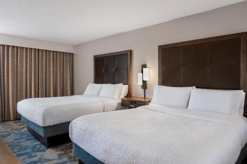 Hampton Inn South Hill - image 33