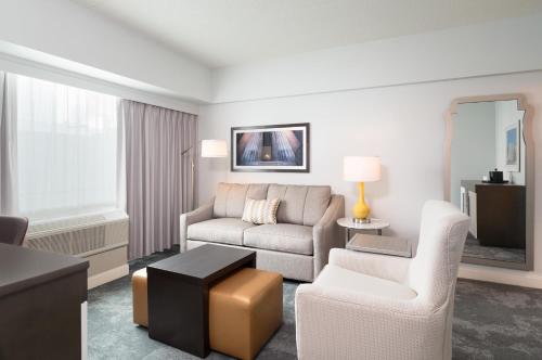 Hampton Inn Washington DC - Convention Center - image 38