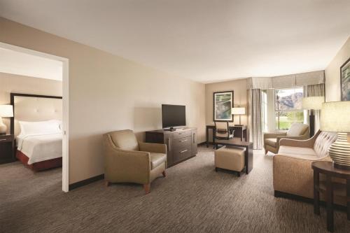 2 bedrooms, 4 beds
