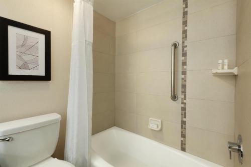 Embassy Suites Arcadia-Pasadena Area - image 33