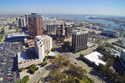 Hilton Long Beach Hotel in Long Beach, USA