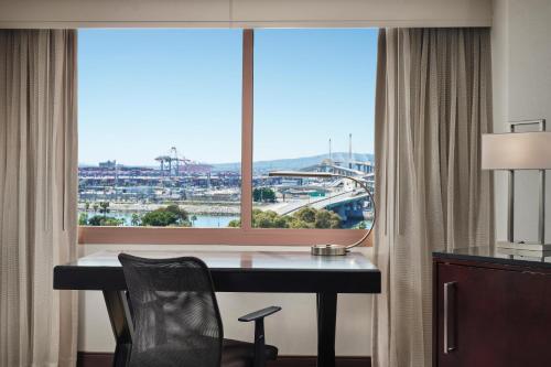 Hilton Long Beach Hotel - image 24